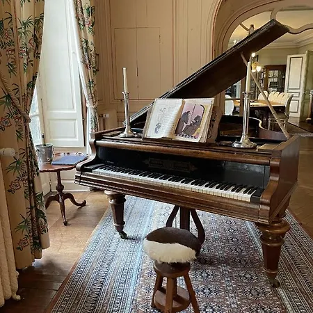 Chateau La Rametiere فندق مبيت وإفطار