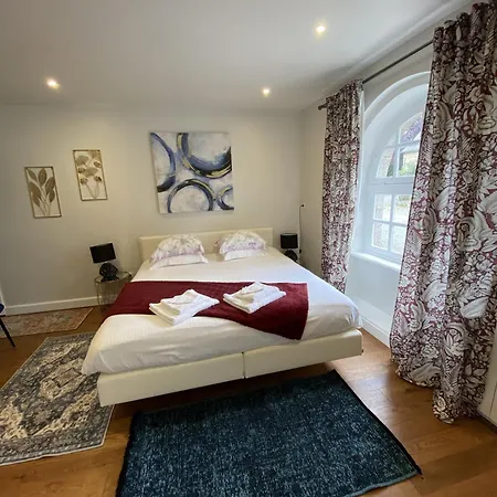 Chateau La Rametiere Bed & Breakfast