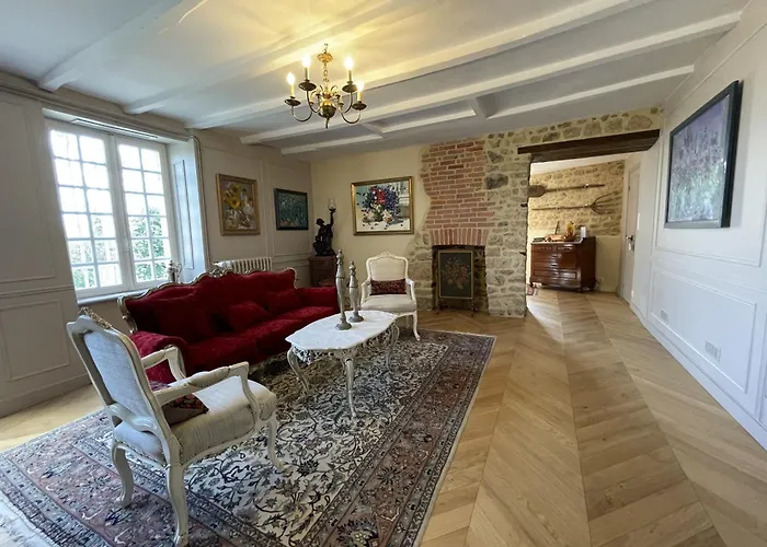 Chateau La Rametiere Bed & Breakfast