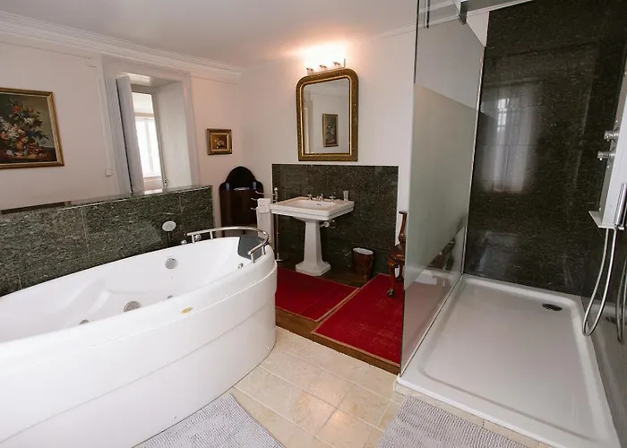 Chateau La Rametiere Oda ve Kahvaltı 3*