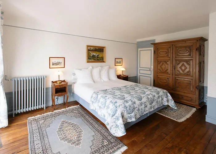 Chateau La Rametiere Oda ve Kahvaltı 3*